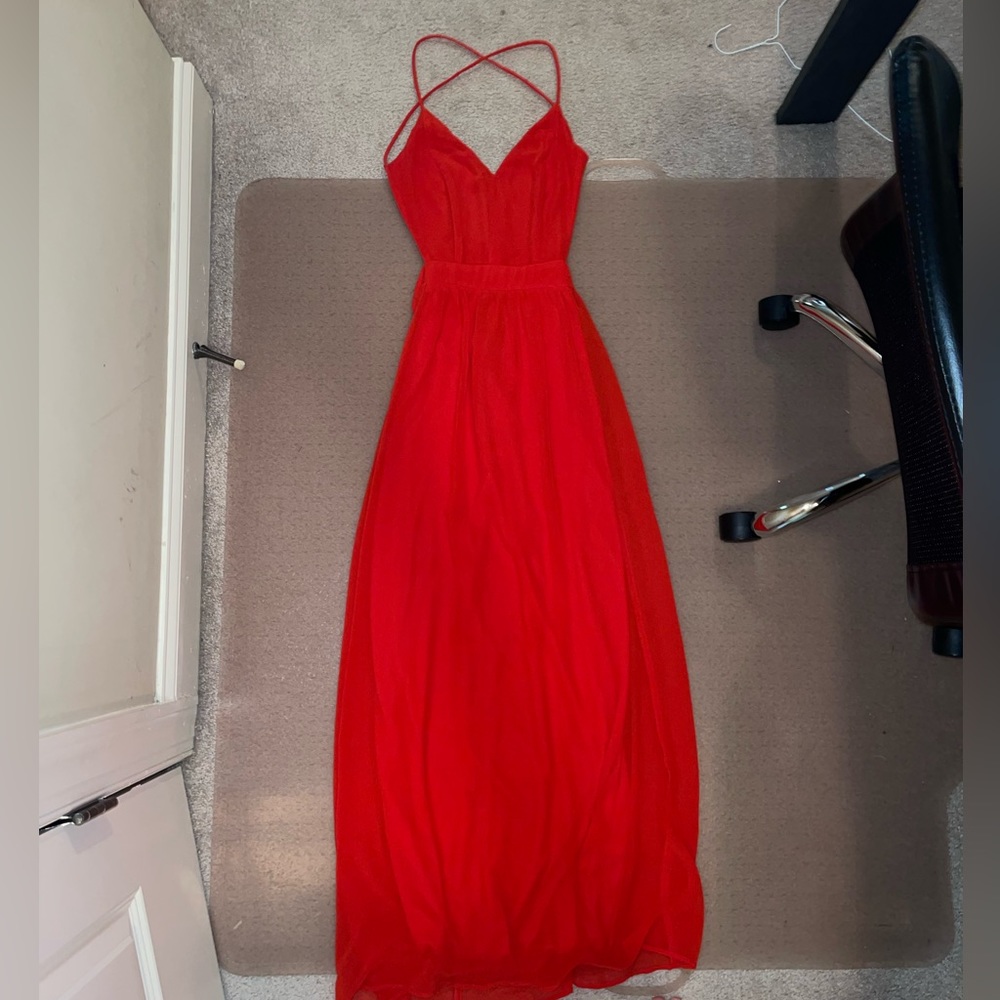 Lulus maxi dress with open back